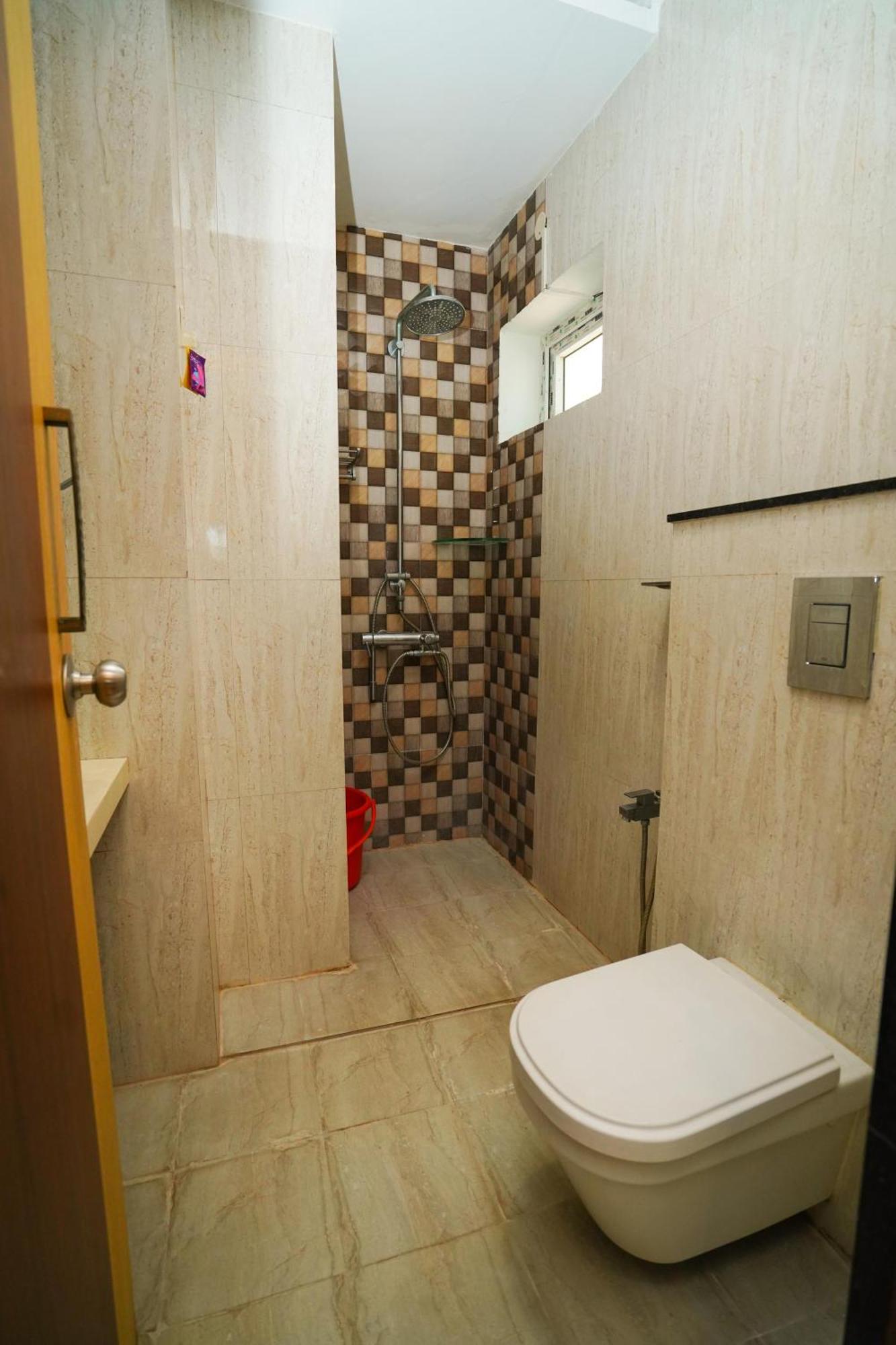 Golden Villa - Duplex House With Private Theater - Near To Alipiri And Bhudevi Ttd Ticket Counter And Kapilateertham Tirupati Exterior photo